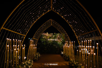 Gate / Entrance and Aisle / Walkway — Reception decor — Taj Exotica